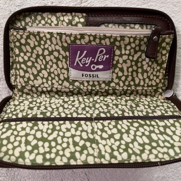 Fossil Per-key Wallet 8x4 measurements . - Picture 6 of 7